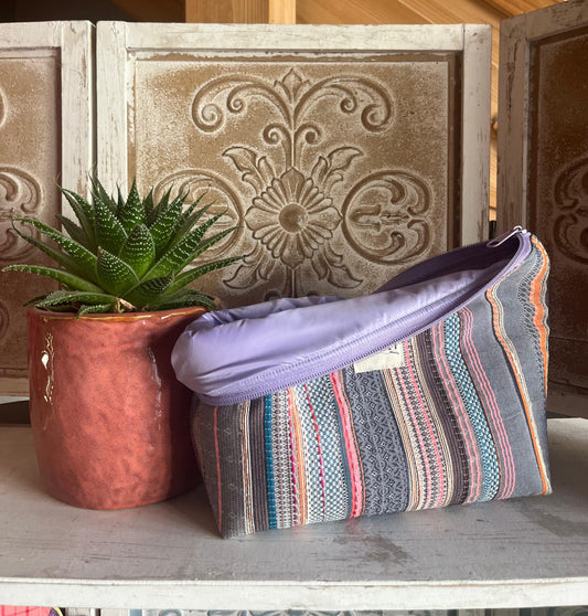 NECESSER BASE TRIANGULAR XL - ratlles base gris i rosa