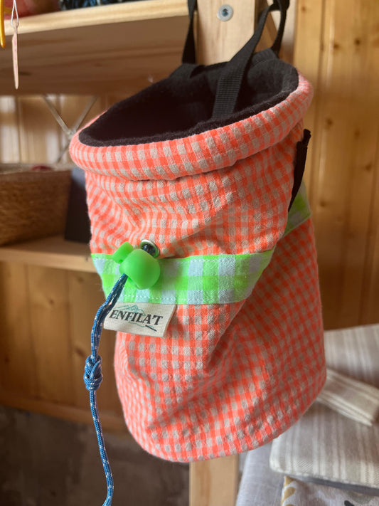 MAGNESIERA ESCALADA ESPORTIVA - tela vichí taronja fluor