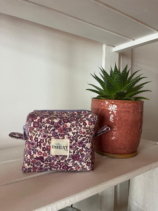 NECESSER MINI BASE QUADRADA - FLORS LILES