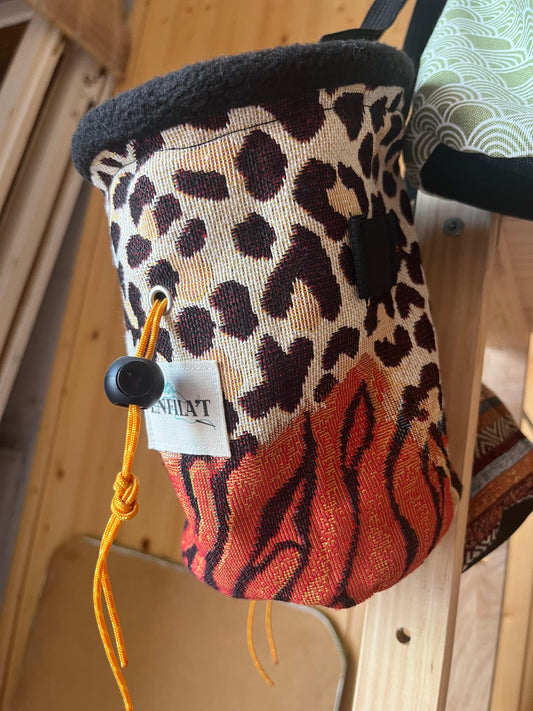 MAGNESIERA ESCALADA ESPORTIVA - total animal print
